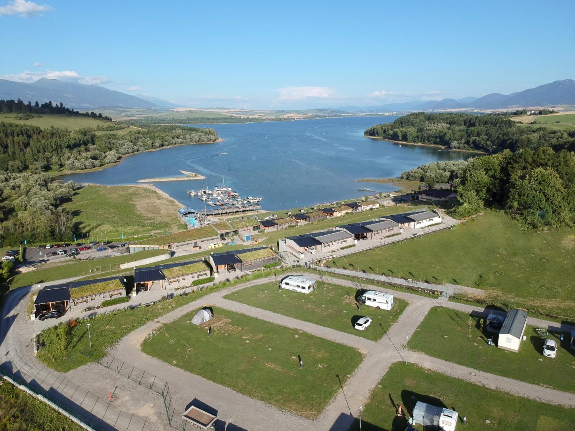 Mobilny Dom V Kempe Marina Liptov Bešeňová Exterior foto
